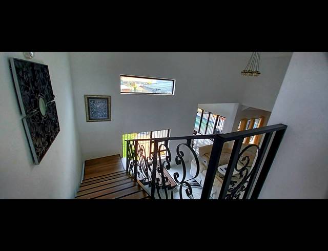 5 BEDROOM HOUSE FOR SALE IN SUNAIR PARK